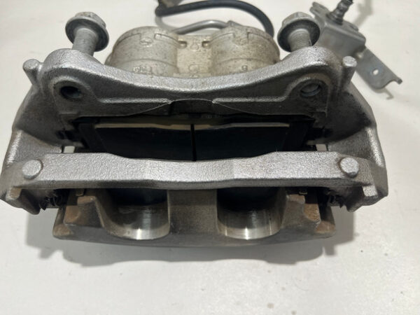 IMG_0830__37281 2018-2024 Jeep Wrangler JL Sport OEM Brake Calipers / Set of 4 / 88K JL012