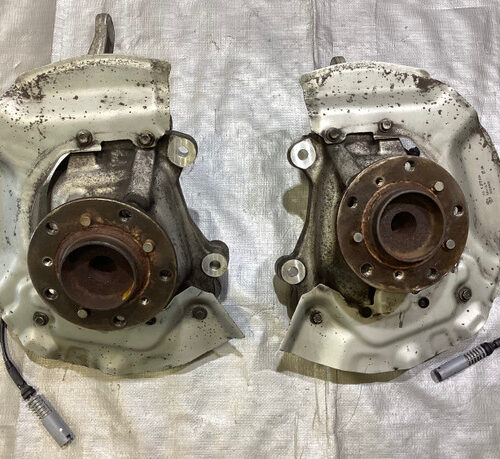 2006-2010 BMW M6 OEM Front Spindles / Knuckles / Hubs / Pair / 76K