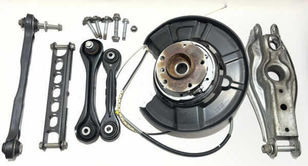 IMG_8421__43785 2008-2013 BMW 135i Passenger Rear Knee Spindle Wheel Hub & Control Arms / 70K B1013